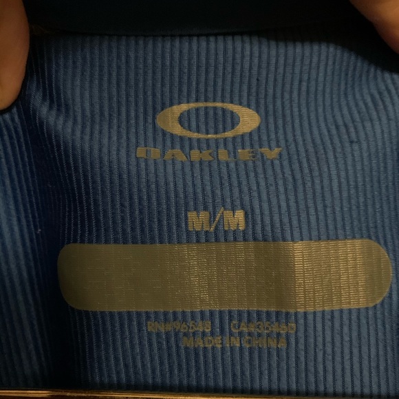 Oakley Short Sleeve Quarter Zip Golf Windbreaker - Picture 3 of 5